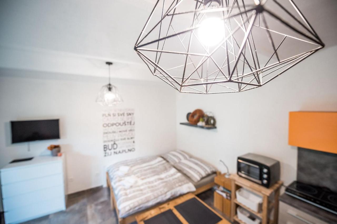 Apartman Ve Dvore Ratiskovice 外观 照片